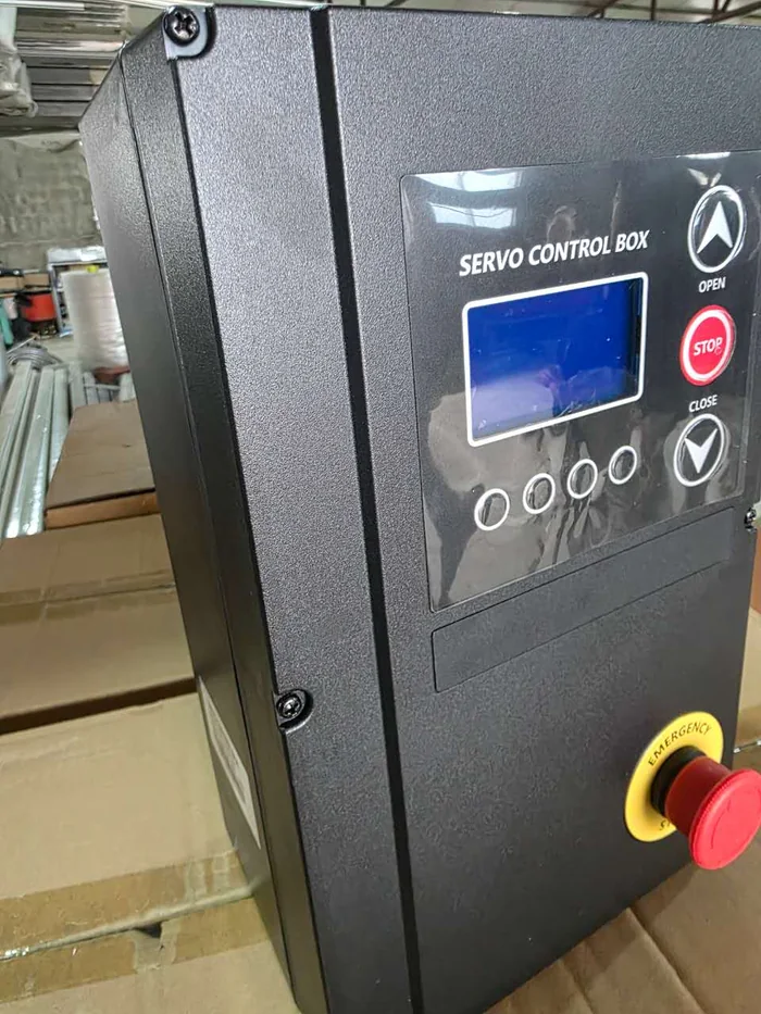 Servo door controller